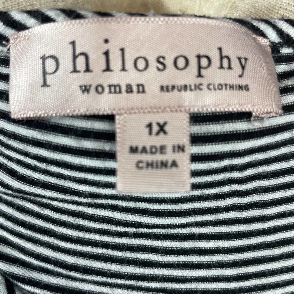 Philosophy Black/White Striped Crew Neck Bell Sleeve T-shirt Style Top Size 1X - Picture 6 of 7